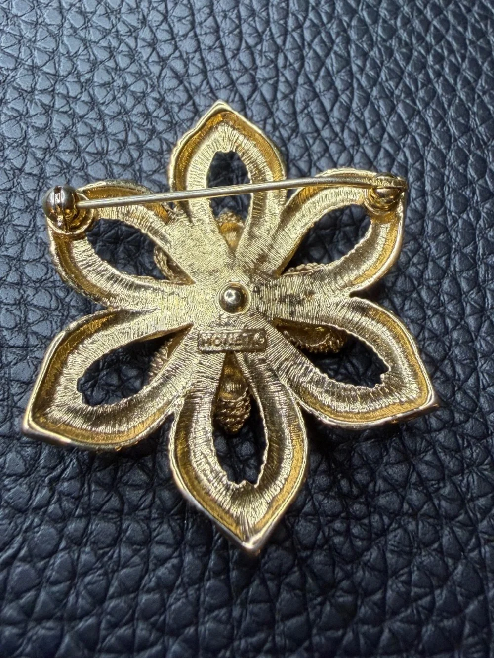 Vintage 1960s Monet Gold Tone Flower Floral Brooch 2
